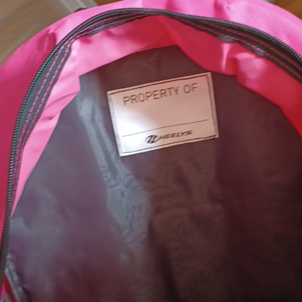 Pink Heelys backpack - Picture 3 of 4